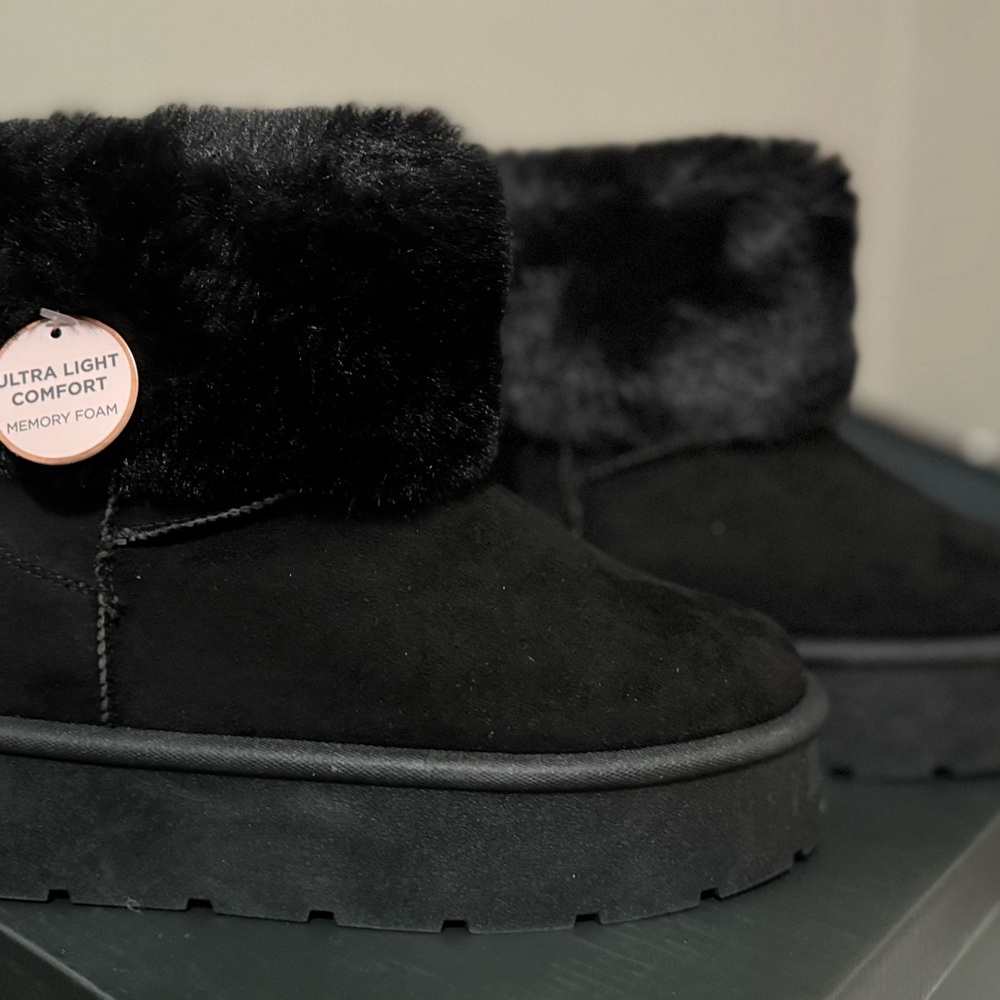 Danskin Black Winter Comfort Boots